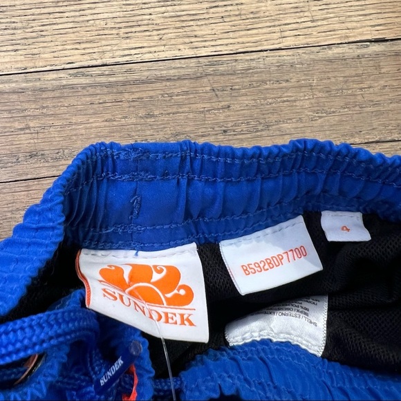 NWT Sundek Swim Trunks - Picture 4 of 5